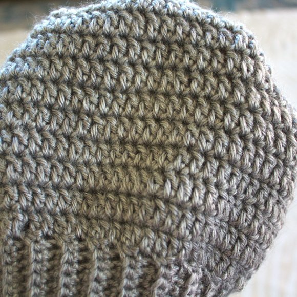 🧶Bizzybe Em's Snug & Cozy Heather Gray Beanie - Picture 4 of 7